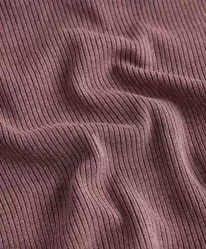 Chaqueta con capucha de punto acanalado Chaqueta con capucha de punto acanalado