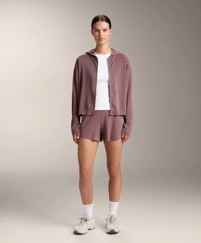 Chaqueta con capucha de punto acanalado Chaqueta con capucha de punto acanalado