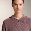 Chaqueta con capucha de punto acanalado Chaqueta con capucha de punto acanalado