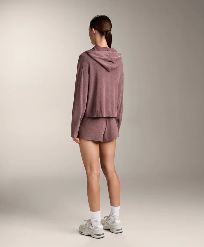 Chaqueta con capucha de punto acanalado Chaqueta con capucha de punto acanalado