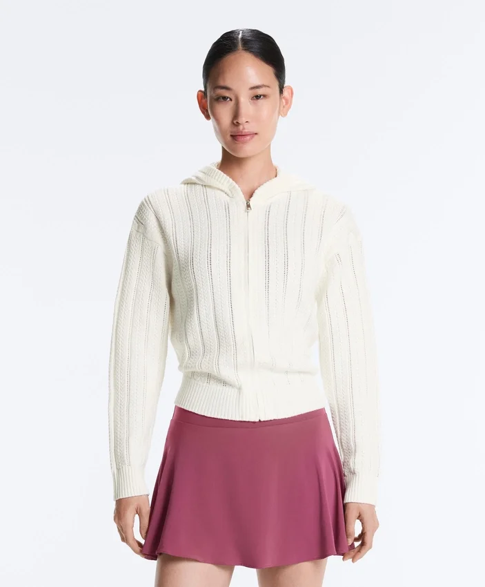 Chaqueta con capucha de punto calado Chaqueta con capucha de punto calado