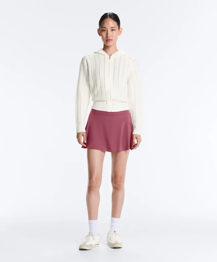 Chaqueta con capucha de punto calado Chaqueta con capucha de punto calado