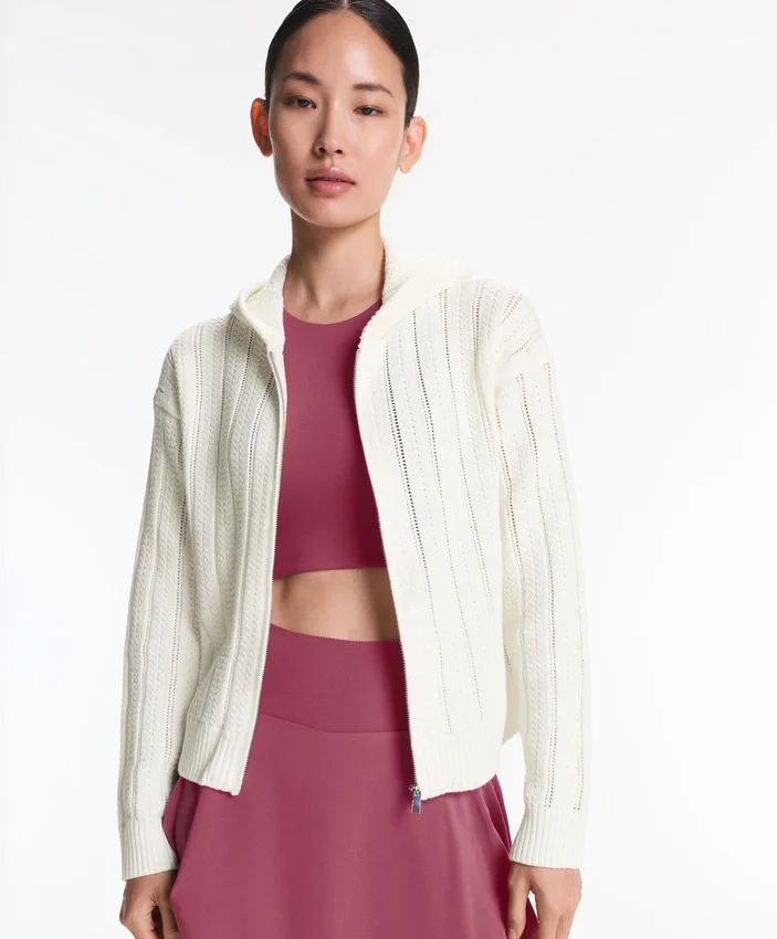Chaqueta con capucha de punto calado Chaqueta con capucha de punto calado