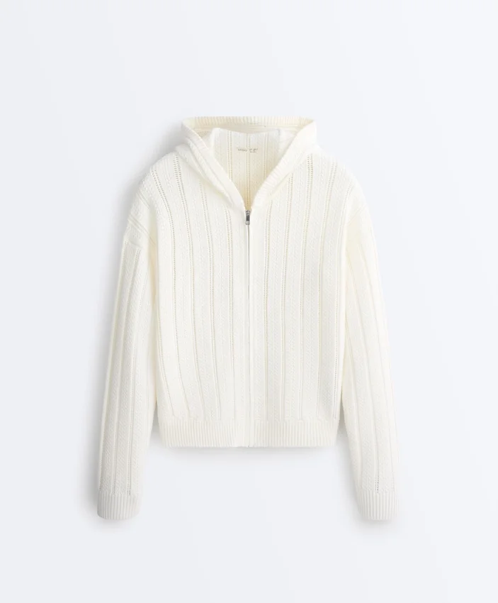 Chaqueta con capucha de punto calado Chaqueta con capucha de punto calado