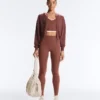 Chaqueta con capucha de punto elástico Chaqueta con capucha de punto elástico