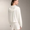 Chaqueta con capucha de punto lavado Chaqueta con capucha de punto lavado
