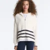 Chaqueta con capucha de punto ondulado Chaqueta con capucha de punto ondulado