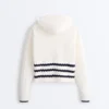 Chaqueta con capucha de punto ondulado Chaqueta con capucha de punto ondulado