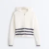 Chaqueta con capucha de punto ondulado Chaqueta con capucha de punto ondulado