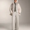 Chaqueta con capucha y detalles acanalados en modal cepillado