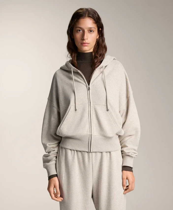 Chaqueta con capucha y mangas anchas de algodón Chaqueta con capucha y mangas anchas de algodón