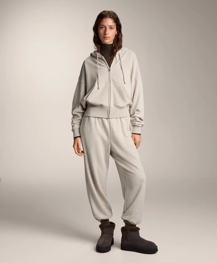 Chaqueta con capucha y mangas anchas de algodón Chaqueta con capucha y mangas anchas de algodón