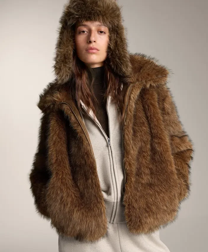 Chaqueta con capucha y mangas anchas de algodón Chaqueta con capucha y mangas anchas de algodón