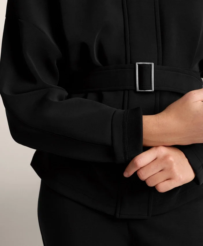 Chaqueta con cinturón de modal cepillado Chaqueta con cinturón de modal cepillado