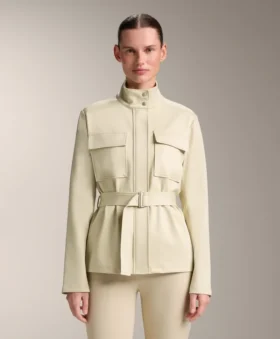 Chaqueta con efecto neopreno y cinturón