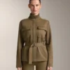 Chaqueta con efecto neopreno y cinturón