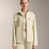 Chaqueta con efecto neopreno y cinturón