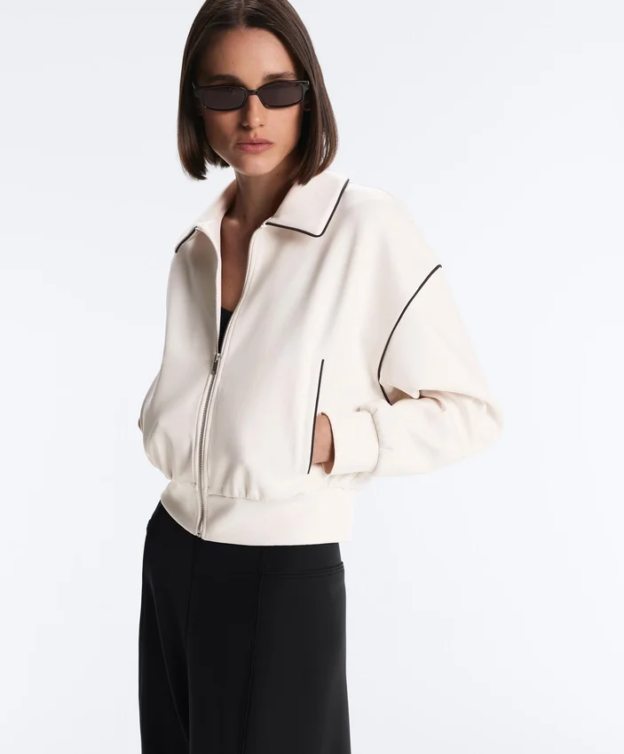 Chaqueta con ribetes efecto neopreno Chaqueta con ribetes efecto neopreno