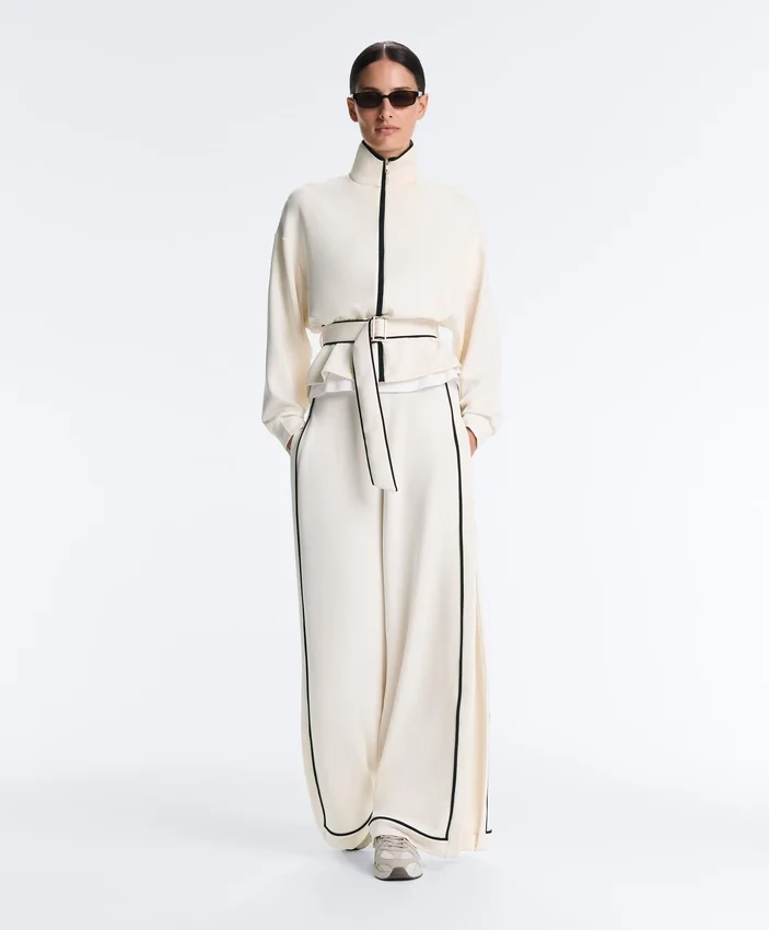 Chaqueta con ribetes y tejido modal Soft Touch Chaqueta con ribetes y tejido modal Soft Touch