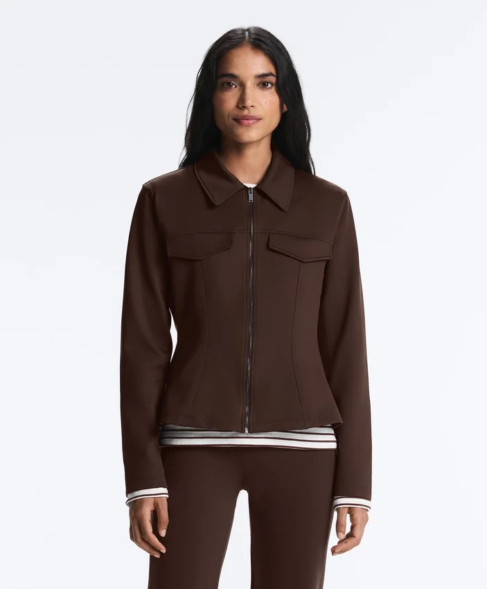 Chaqueta con volantes efecto neopreno y ribetes Chaqueta con volantes efecto neopreno y ribetes