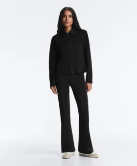 Pantalones acampanados de talle alto con efecto neopreno