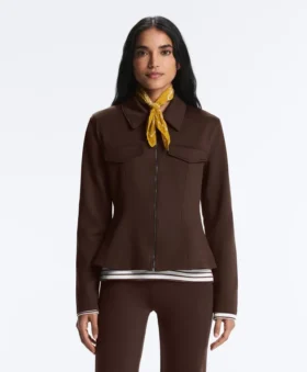 Chaqueta con volantes efecto neopreno y ribetes