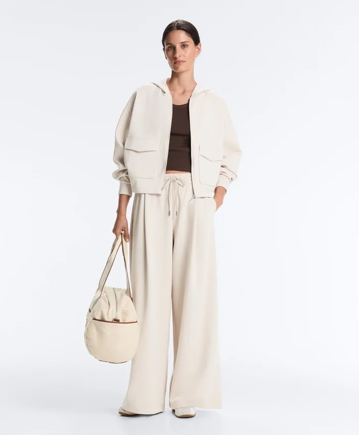Chaqueta de algodón piqué con capucha Chaqueta de algodón piqué con capucha