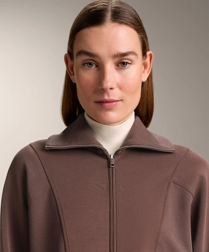 Chaqueta de canalé cepillado con modal Chaqueta de canalé cepillado con modal