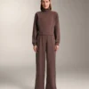Pantalones rectos de pierna ancha con modal cepillado Pantalones rectos de pierna ancha con modal cepillado