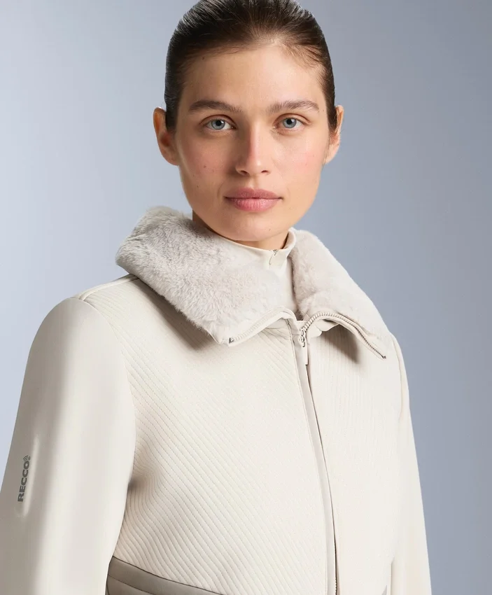 Chaqueta de esquí Primaloft® ajustada y resistente al agua con bloques de color Chaqueta de esquí Primaloft® ajustada y resistente al agua con bloques de color