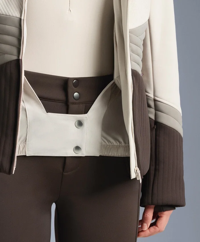 Chaqueta de esquí Primaloft® ajustada y resistente al agua con bloques de color Chaqueta de esquí Primaloft® ajustada y resistente al agua con bloques de color