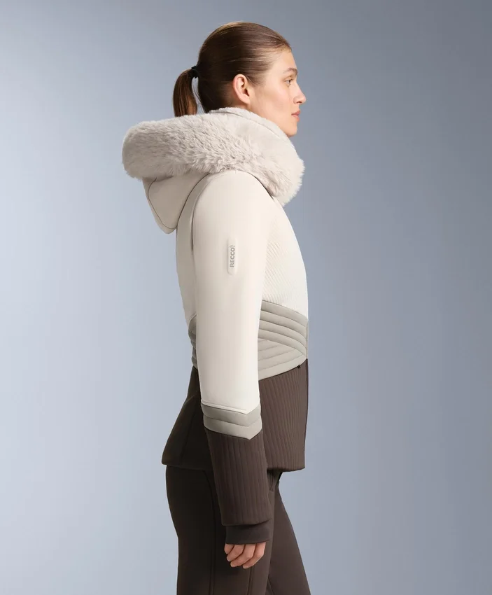 Chaqueta de esquí Primaloft® ajustada y resistente al agua con bloques de color Chaqueta de esquí Primaloft® ajustada y resistente al agua con bloques de color