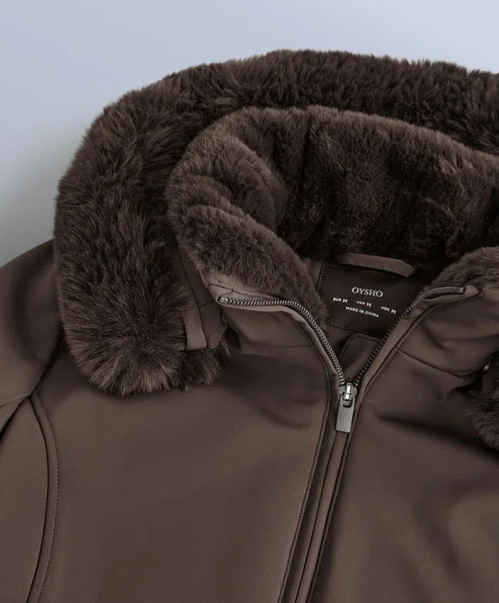 Chaqueta de esquí Primaloft® resistente al agua y de corte superajustado Chaqueta de esquí Primaloft® resistente al agua y de corte superajustado