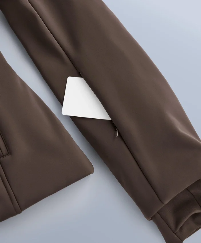 Chaqueta de esquí Primaloft® resistente al agua y de corte superajustado Chaqueta de esquí Primaloft® resistente al agua y de corte superajustado