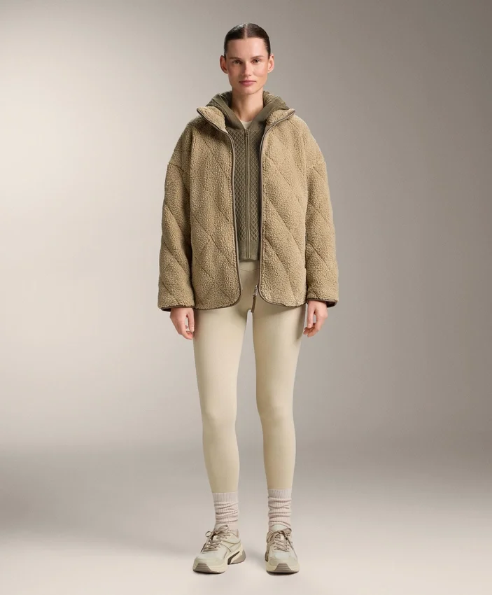 Chaqueta de imitación de piel de oveja con acolchado en forma de rombos Chaqueta de imitación de piel de oveja con acolchado en forma de rombos