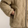 Chaqueta de imitación de piel de oveja con acolchado en forma de rombos Chaqueta de imitación de piel de oveja con acolchado en forma de rombos