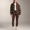 Chaqueta de imitación de piel de oveja con estampado floral Chaqueta de imitación de piel de oveja con estampado floral