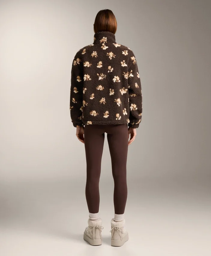 Chaqueta de imitación de piel de oveja con estampado floral Chaqueta de imitación de piel de oveja con estampado floral