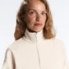 Chaqueta de piqué con cuello alto y algodón Chaqueta de piqué con cuello alto y algodón