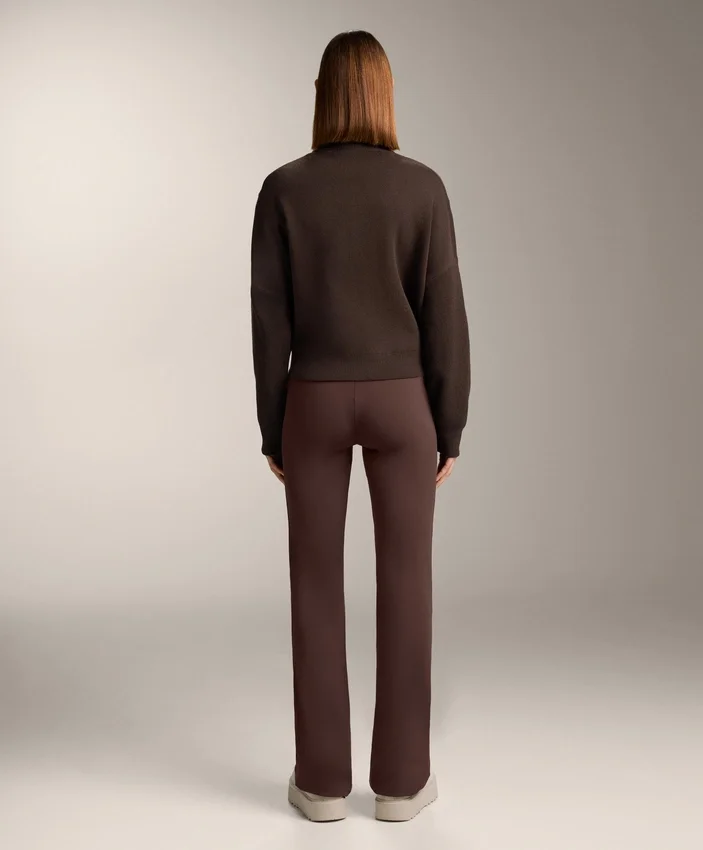 Chaqueta de punto con cuello acanalado Chaqueta de punto con cuello acanalado