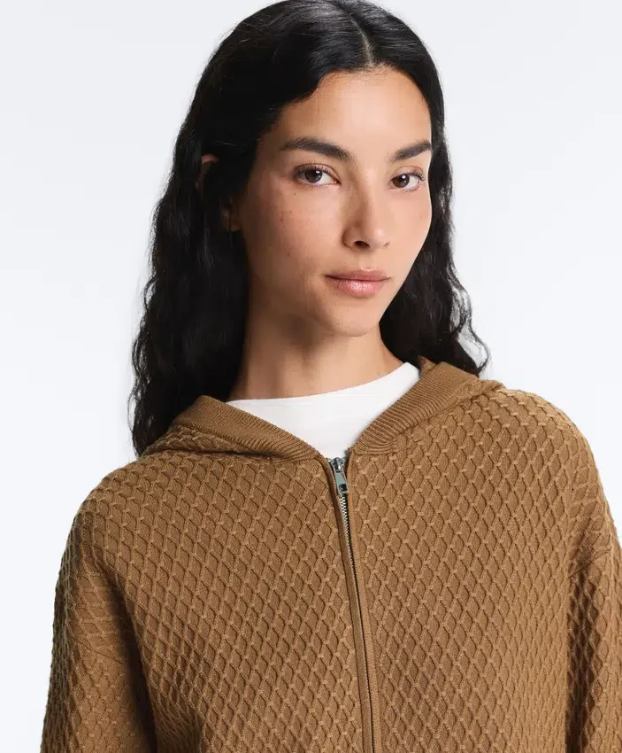 Chaqueta de punto estructurada con capucha Chaqueta de punto estructurada con capucha