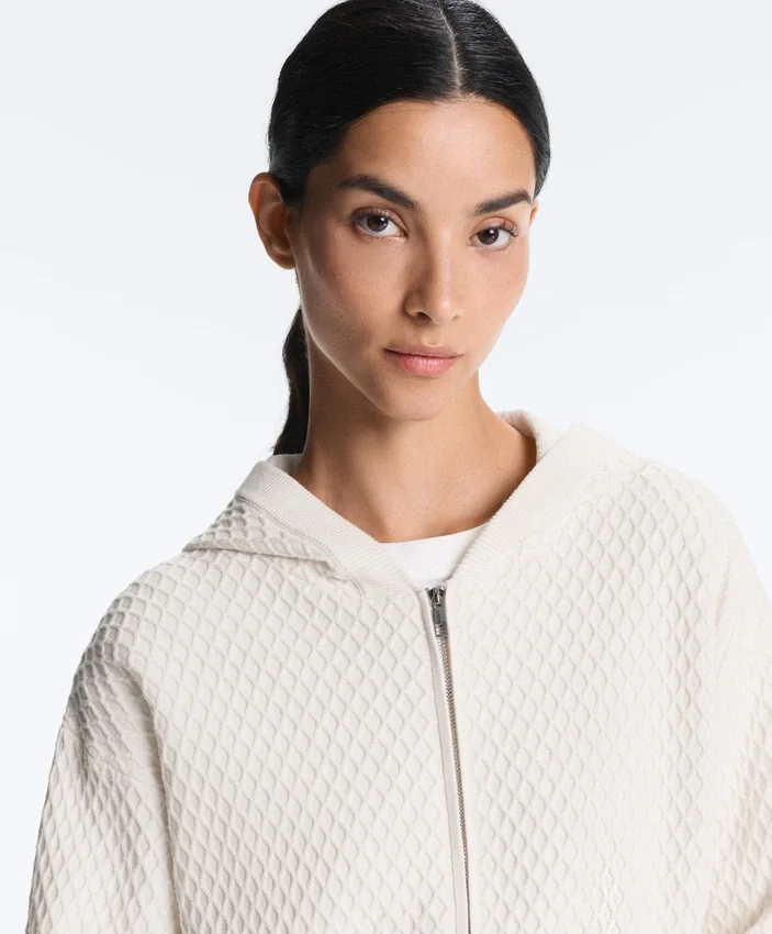 Chaqueta de punto estructurada con capucha Chaqueta de punto estructurada con capucha