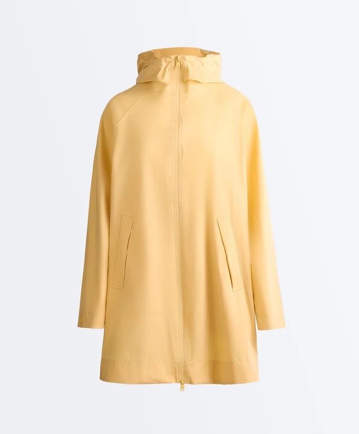 Chaqueta impermeable 10K superligera y compacta Chaqueta impermeable 10K superligera y compacta