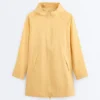 Chaqueta impermeable 10K superligera y compacta Chaqueta impermeable 10K superligera y compacta