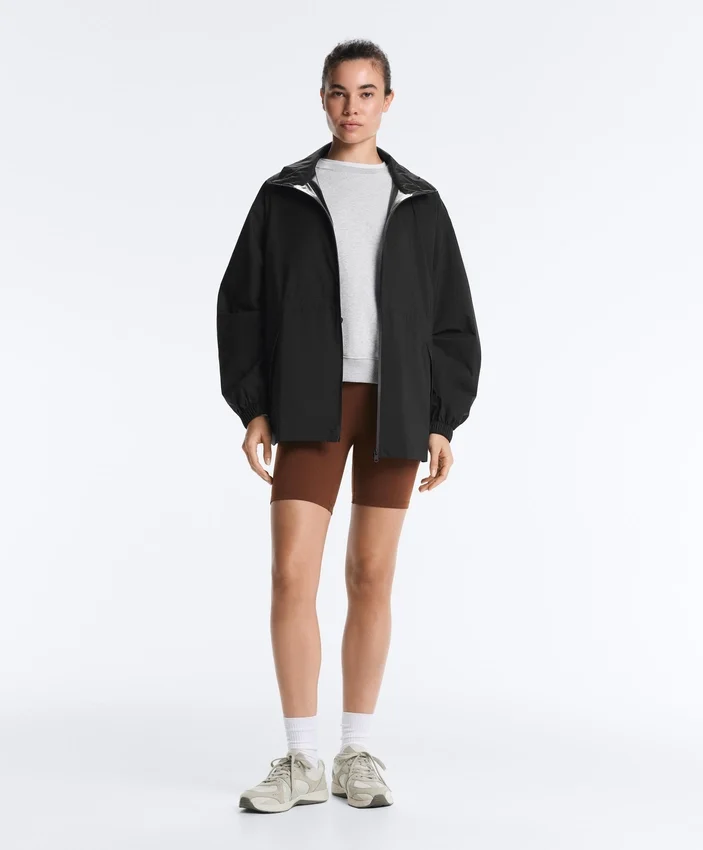 Chaqueta impermeable 10K superligera y compacta Chaqueta impermeable 10K superligera y compacta