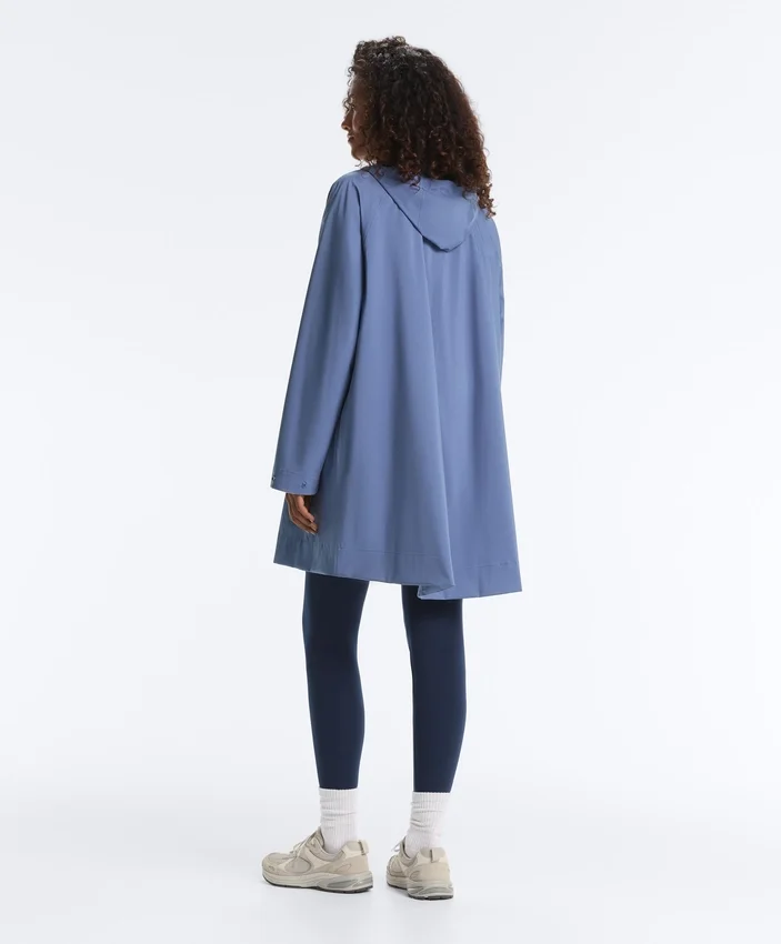 Chaqueta impermeable 10K superligera y compacta Chaqueta impermeable 10K superligera y compacta