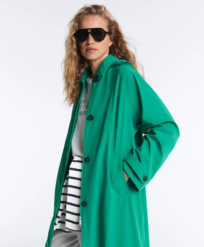 Chaqueta impermeable extra ligera de largo medio 10K Chaqueta impermeable extra ligera de largo medio 10K