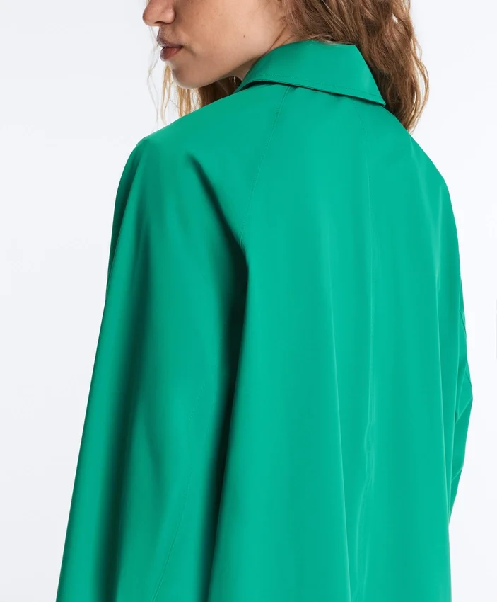 Chaqueta impermeable extra ligera de largo medio 10K Chaqueta impermeable extra ligera de largo medio 10K