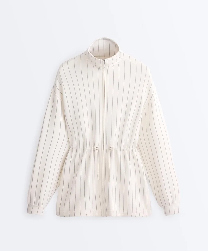 Chaqueta larga a rayas con cintura ajustable y modal Soft Touch Chaqueta larga a rayas con cintura ajustable y modal Soft Touch