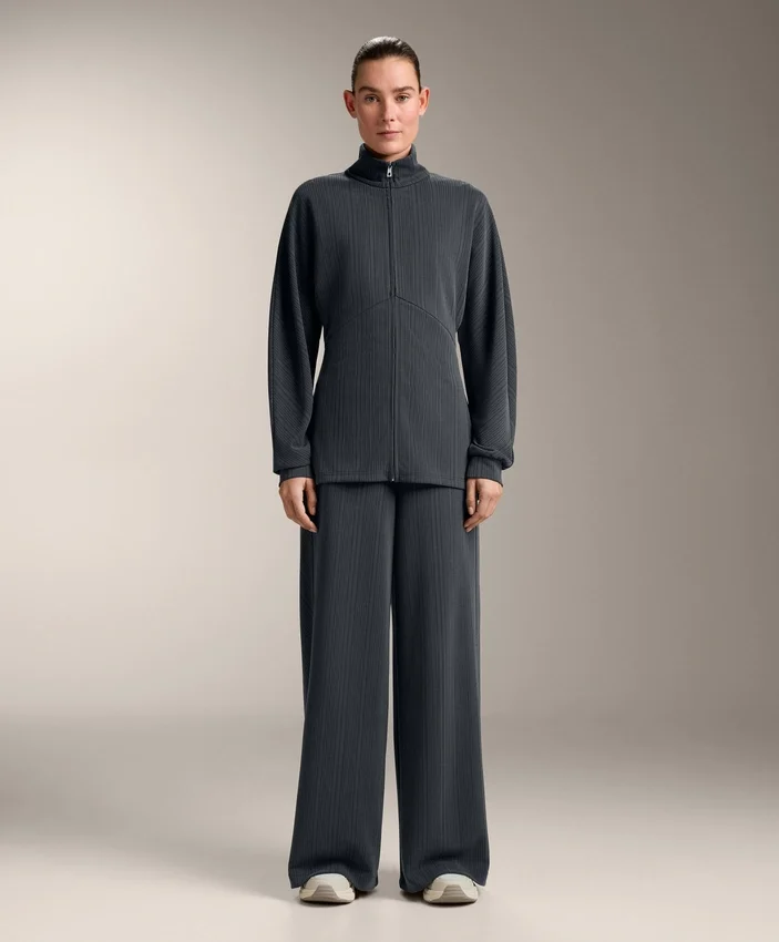 Chaqueta larga asimétrica a rayas con modal Chaqueta larga asimétrica a rayas con modal